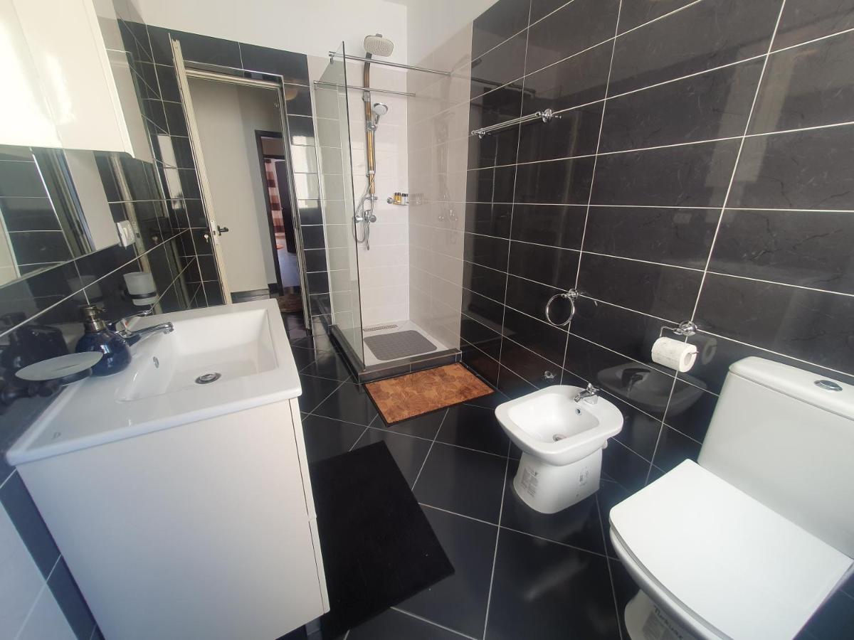 Apartment In The Heart Of Tirana , Bllok 外观 照片