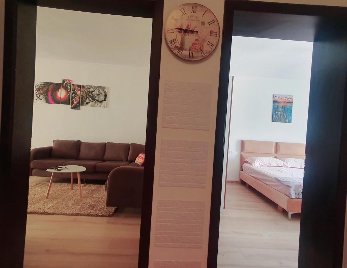 Apartment In The Heart Of Tirana , Bllok 外观 照片