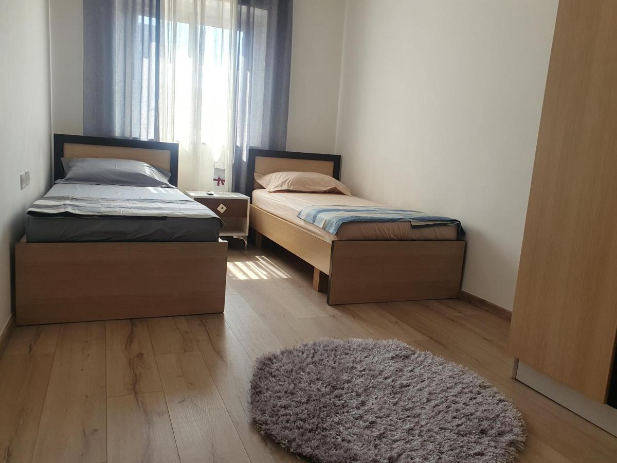 Apartment In The Heart Of Tirana , Bllok 外观 照片