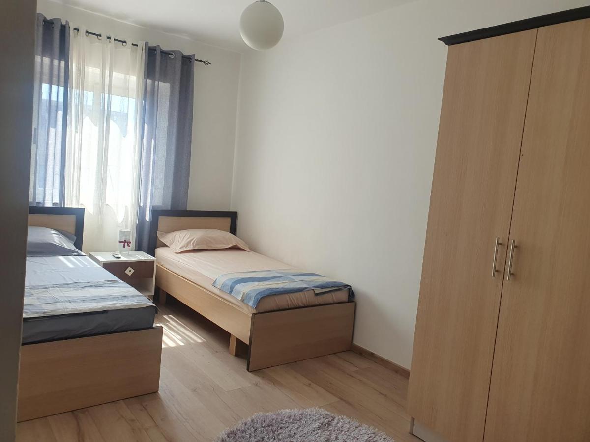Apartment In The Heart Of Tirana , Bllok 外观 照片
