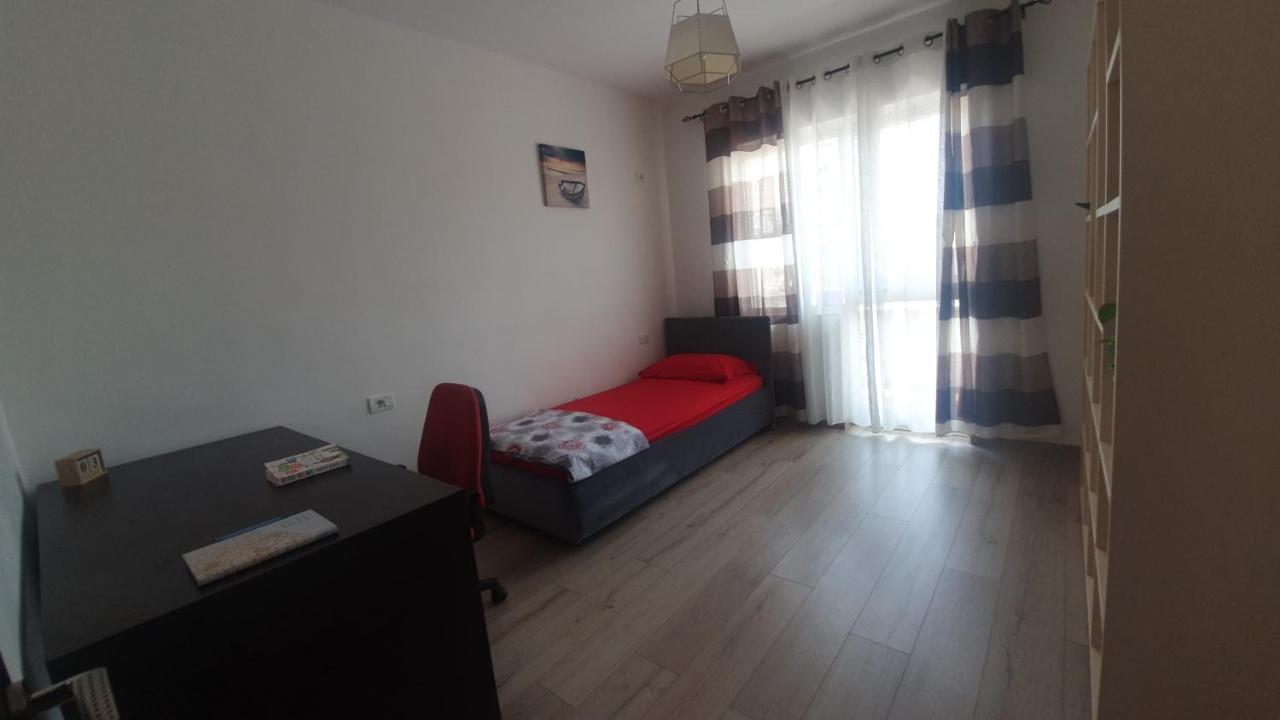 Apartment In The Heart Of Tirana , Bllok 外观 照片