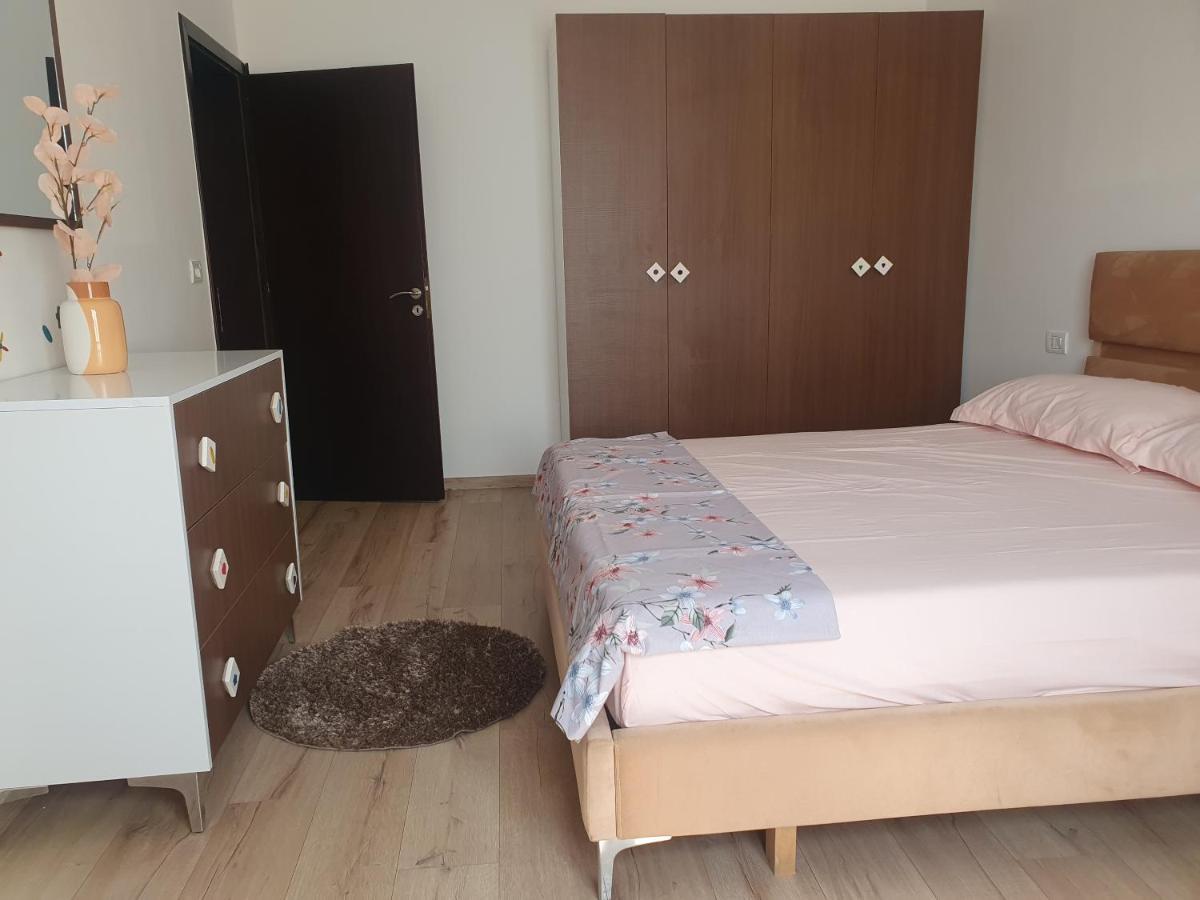 Apartment In The Heart Of Tirana , Bllok 外观 照片